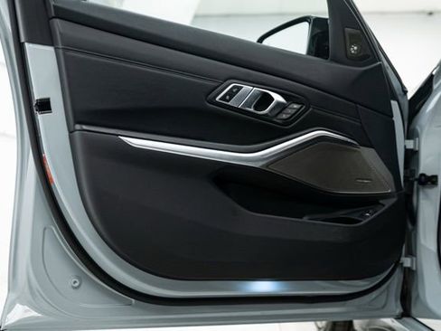 Used 2021 BMW M3 Competition image 24