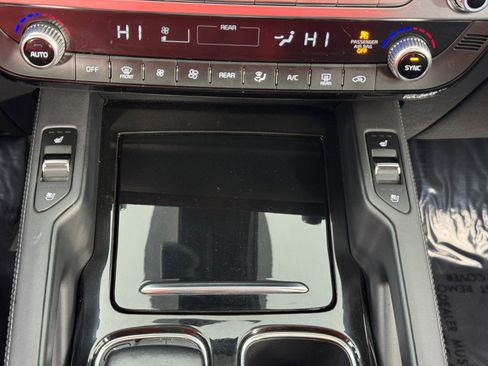 Used 2020 Kia Telluride EX w/ EX Premium Package image 29