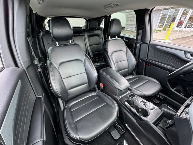 Used 2025 Ford Escape Platinum AWD/4WD image 25