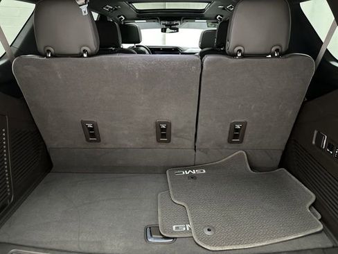 Used 2023 GMC Yukon Denali image 17