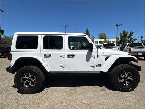 Used 2021 Jeep Wrangler Unlimited Rubicon AWD/4WD image 8