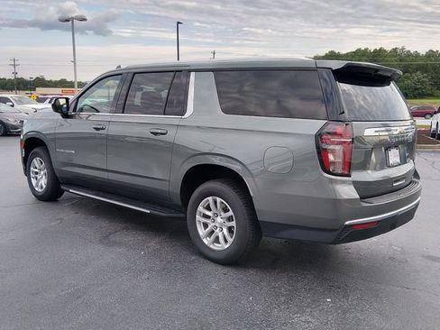 Used 2024 Chevrolet Suburban LT AWD/4WD image 5