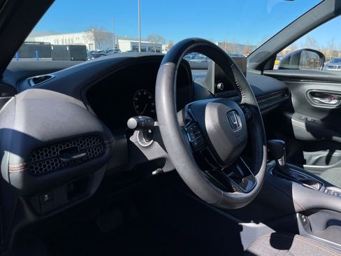 Certified 2025 Honda HR-V Sport image 27