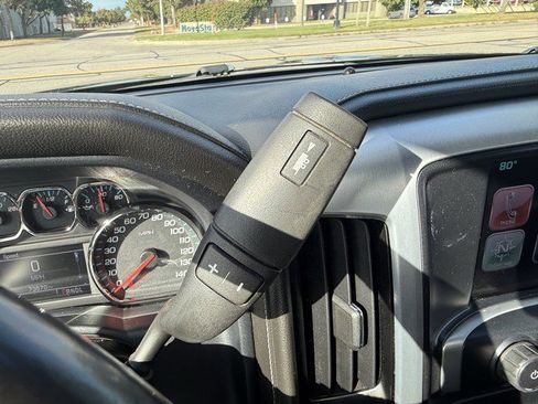 Used 2017 GMC Sierra 1500 SLE image 23