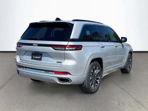 Certified 2025 Jeep Grand Cherokee Overland w/ Adv Protech Group III AWD/4WD image 7