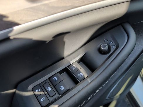 New 2026 Jeep Grand Cherokee L Limited AWD/4WD image 32