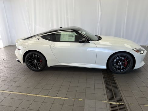 New 2026 Nissan Z Performance image 4