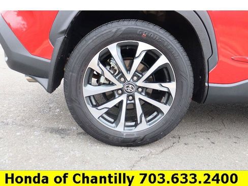 Used 2024 Toyota Corolla Cross XLE w/ Convenience Package image 34