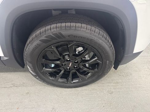 New 2026 GMC Terrain Elevation w/ Elevation Premium Package FWD image 4