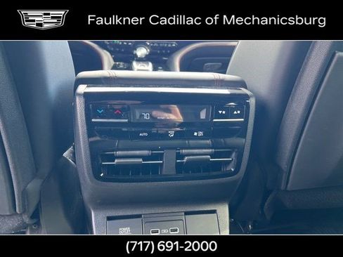 Used 2023 Acura MDX A-Spec image 17