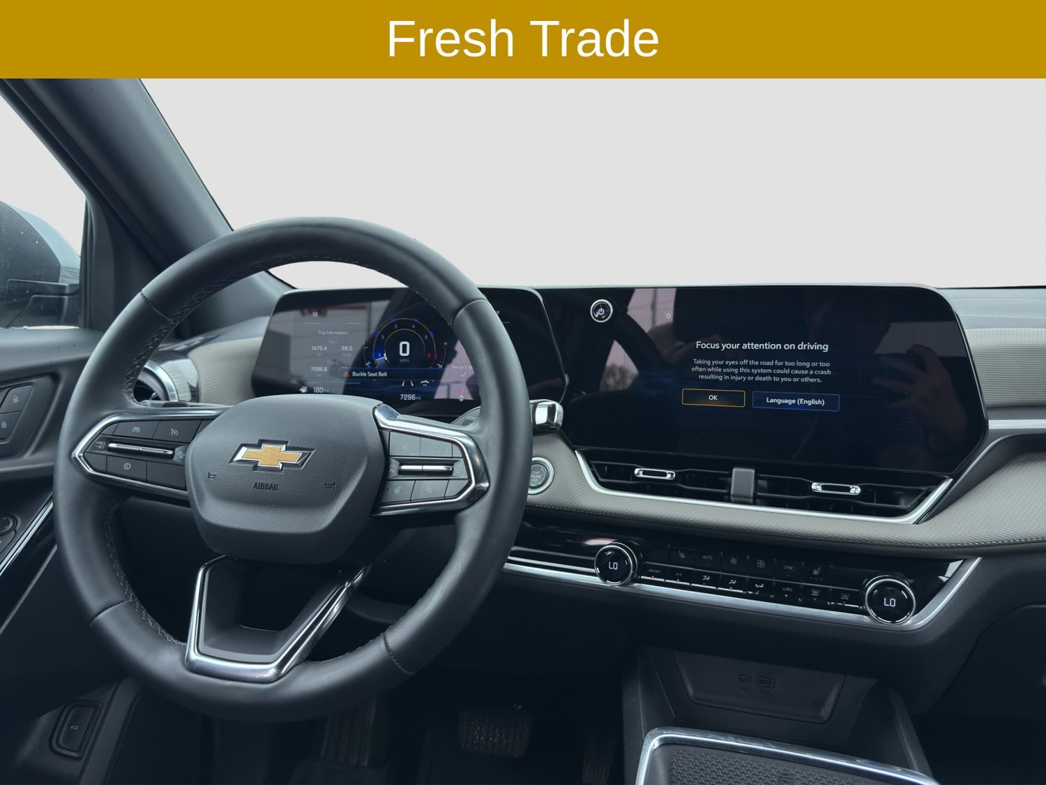 Used 2026 Chevrolet Equinox LT w/ Convenience Package II FWD image 14