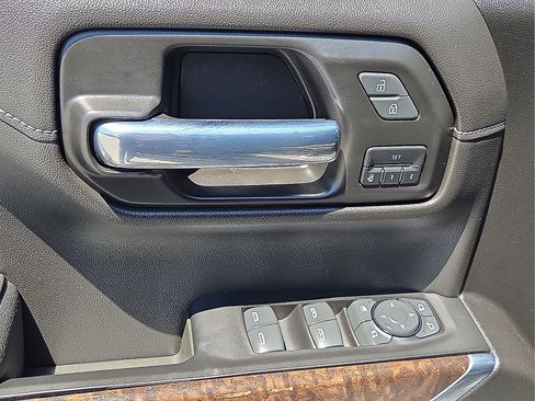 Used 2019 GMC Sierra 1500 Denali w/ Denali Ultimate Package AWD/4WD image 13