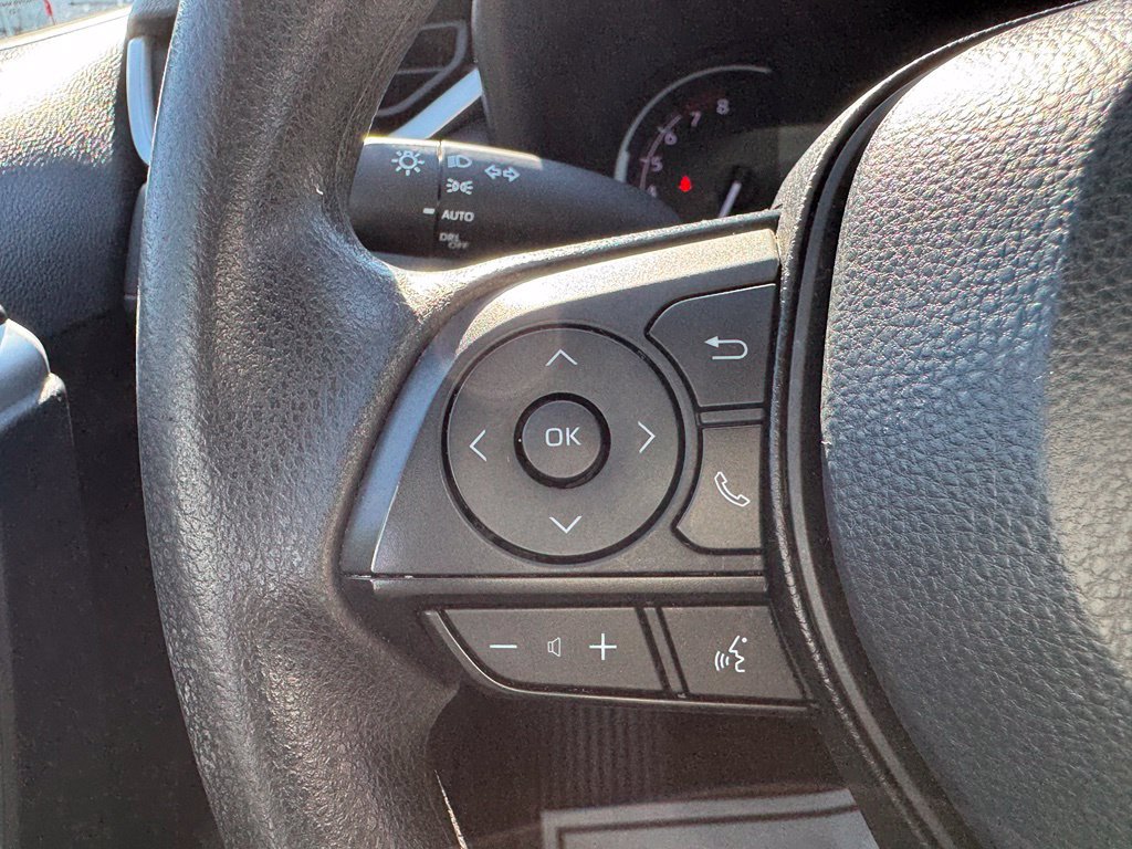 Used 2023 Toyota RAV4 XLE FWD image 19