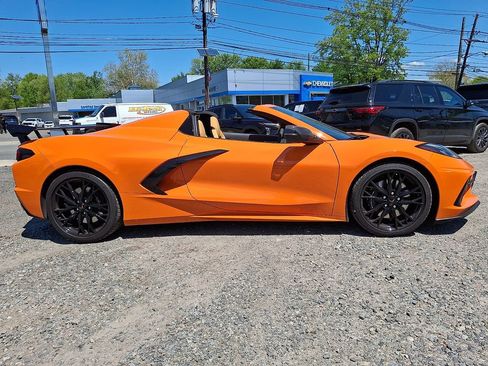Used 2023 Chevrolet Corvette Stingray Preferred Conv w/ Z51 Performance Package RWD image 9