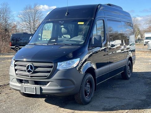 New 2025 Mercedes-Benz Sprinter 2500 image 9