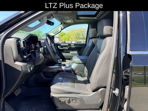 Certified 2023 Chevrolet Silverado 1500 LTZ w/ LTZ Premium Package AWD/4WD image 8