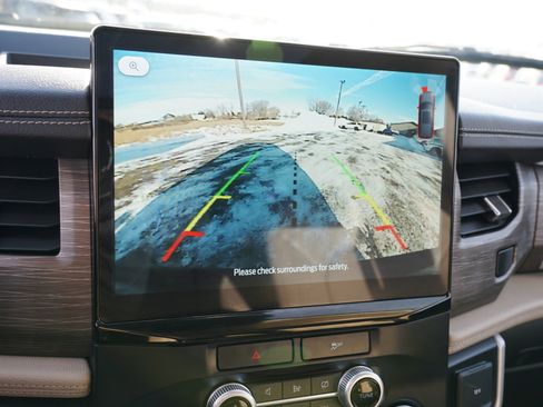 Used 2022 Ford Expedition Limited image 32