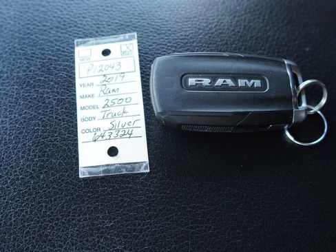 Used 2019 RAM 3500 Tradesman w/ Chrome Appearance Group AWD/4WD image 40