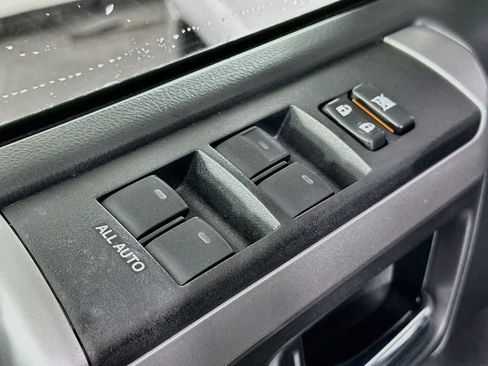 Used 2018 Toyota 4Runner SR5 RWD image 29