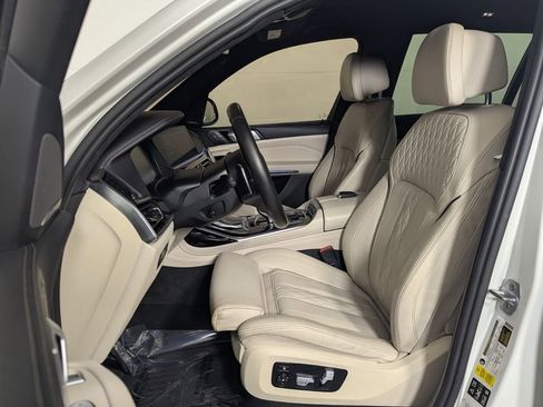 Used 2019 BMW X7 xDrive40i w/ Premium Package image 12