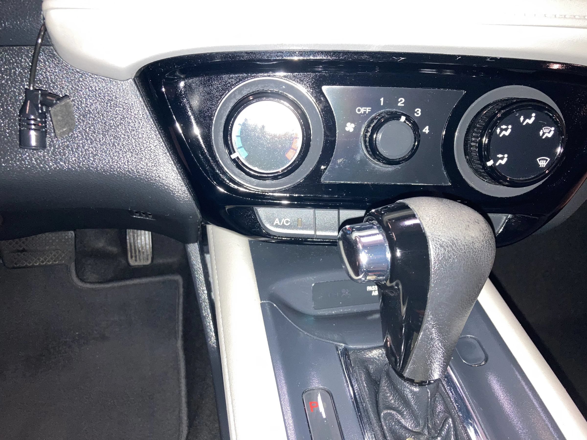 Used 2018 Honda HR-V LX image 30