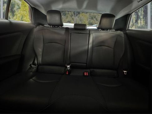 Used 2018 Toyota Prius Four FWD image 13