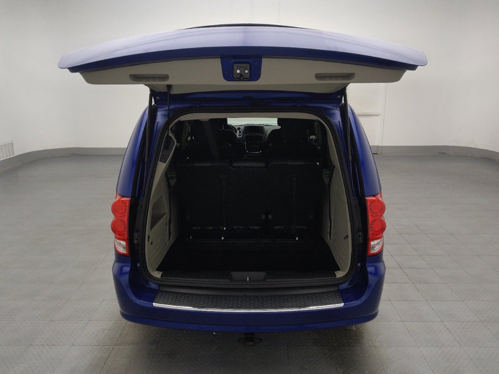 Used 2020 Dodge Grand Caravan SXT w/ Driver Convenience Group FWD image 29