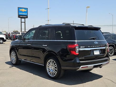 Used 2024 Ford Expedition Limited AWD/4WD image 3