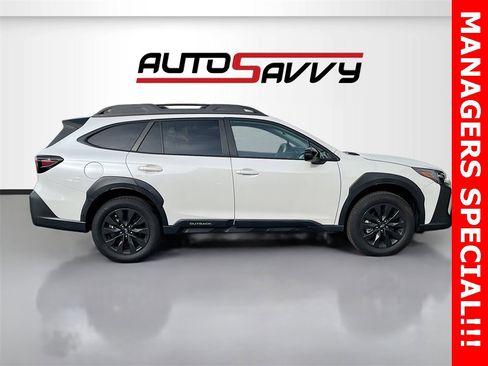 Used 2024 Subaru Outback Onyx Edition XT w/ Tech Package 3 image 8