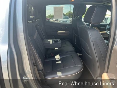 Used 2023 GMC Sierra 1500 AT4 w/ Technology Package AWD/4WD image 41
