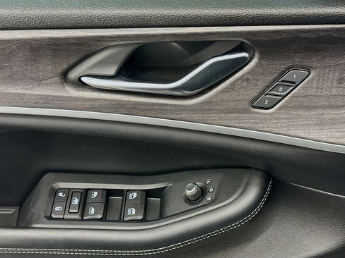 Used 2022 Jeep Grand Cherokee Limited 4xe w/ Luxury Tech Group II image 15