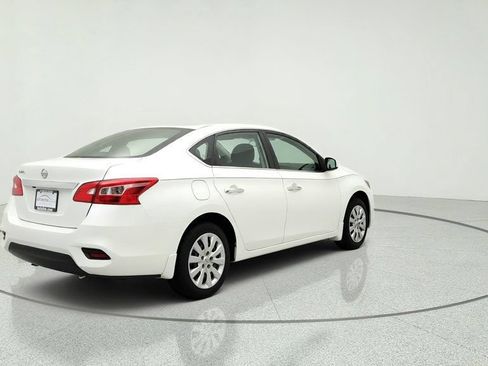 Used 2019 Nissan Sentra S FWD image 5