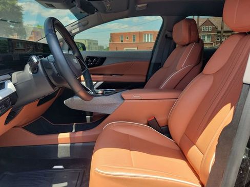 Certified 2025 Cadillac Optiq Luxury 2 AWD/4WD image 20