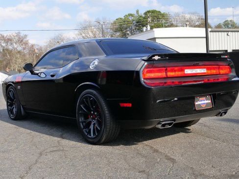 Used 2012 Dodge Challenger SRT8 w/ Premium Sound Group image 18