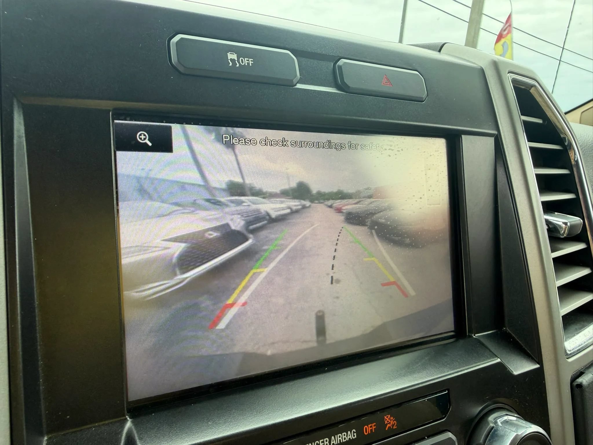 Used 2015 Ford F150 Lariat RWD image 22