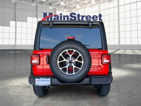 Used 2025 Jeep Wrangler Sport S image 4
