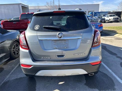 Used 2019 Buick Encore Preferred image 4