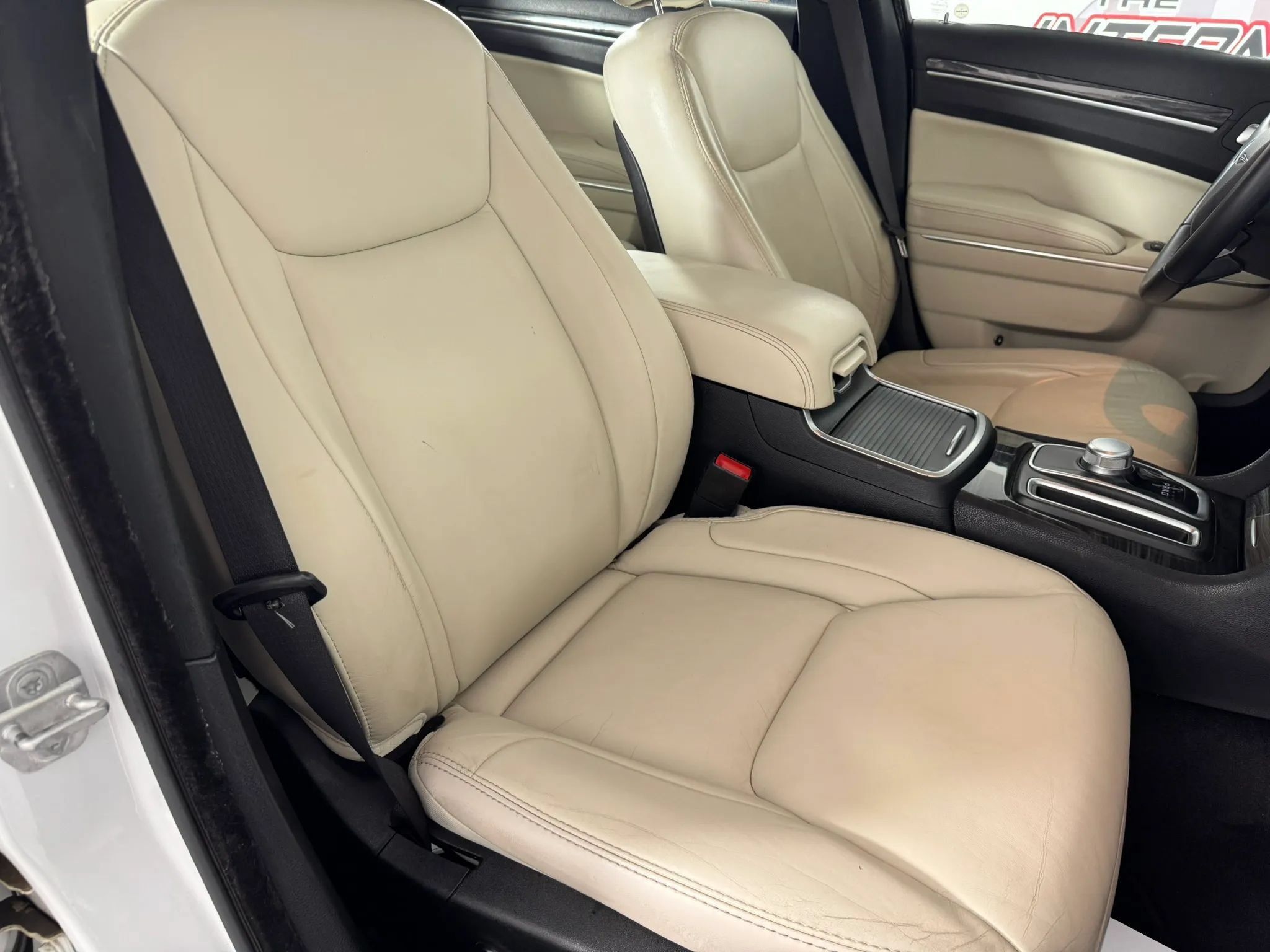 Used 2017 Chrysler 300 Limited w/ Driver Convenience Group AWD/4WD image 34