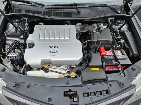 Used 2012 Toyota Camry SE w/ Leather Pkg FWD image 20