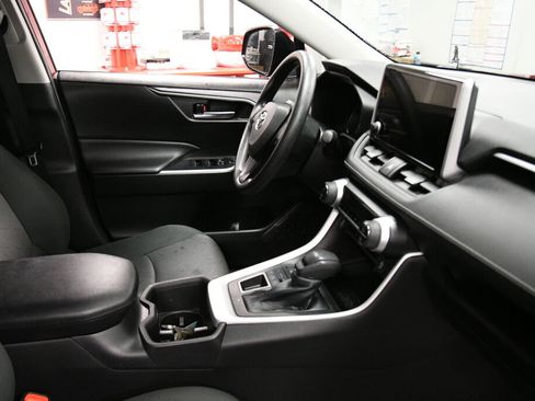 Certified 2023 Toyota RAV4 XLE image 27