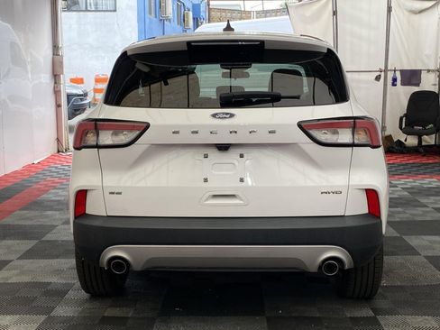Used 2022 Ford Escape SE w/ Cold Weather Package AWD/4WD image 5