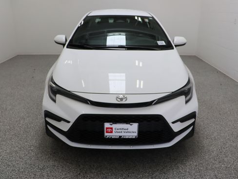 Certified 2023 Toyota Corolla SE FWD image 3