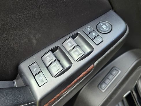 Used 2019 GMC Yukon XL SLT image 24