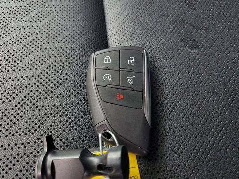 Used 2025 Chevrolet Equinox LT w/ Convenience Package II image 25