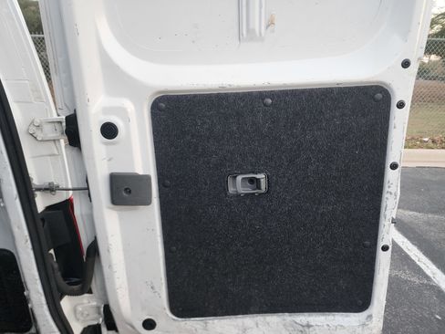 Used 2020 Nissan NV200 S image 12