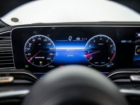 Used 2024 Mercedes-Benz GLS 63 AMG 4MATIC image 28