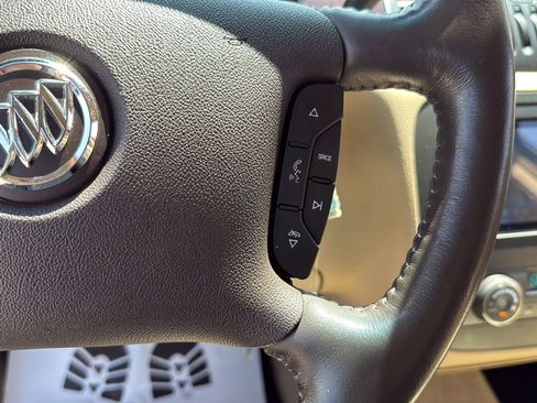 Used 2011 Buick Lucerne CXL w/ Driver Confidence Package FWD image 12
