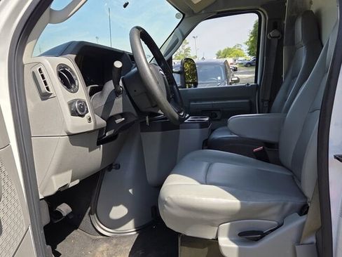 Used 2024 Ford E-350 and Econoline 350 Super Duty w/ Power Windows & Locks Group RWD image 6