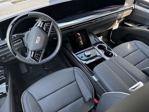 New 2026 Cadillac Escalade ESV Sport AWD/4WD image 7