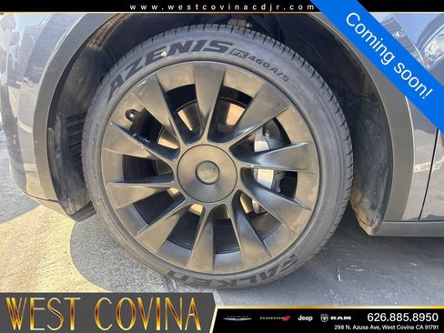 Used 2021 Tesla Model Y Long Range AWD/4WD image 4